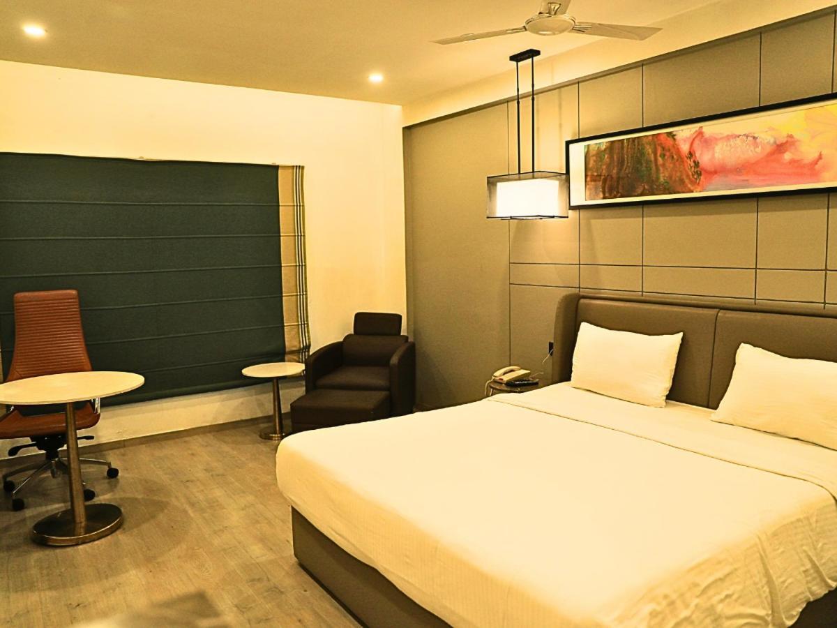 D R Utthama Nellore - Am Hotel Kollection Exterior photo