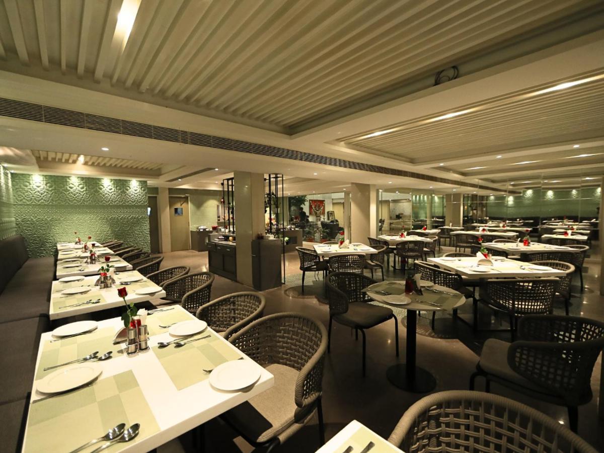 D R Utthama Nellore - Am Hotel Kollection Exterior photo